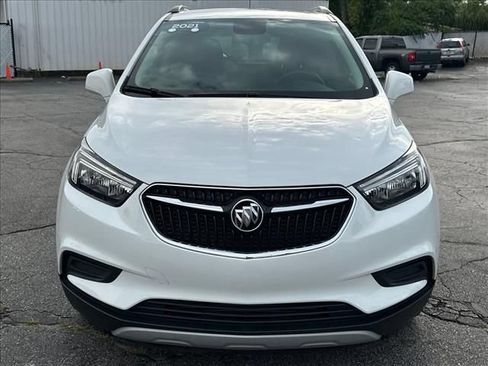Certified 2021 Buick Encore Preferred w/ Safety Package FWD image 4