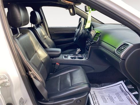 Used 2019 Jeep Grand Cherokee Limited w/ Luxury Group II image 15