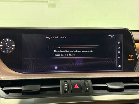 Used 2019 Lexus ES 350 Ultra Luxury w/ Accessory Package image 36