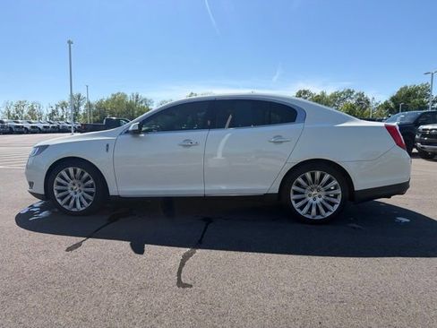 Used 2013 Lincoln MKS AWD image 11