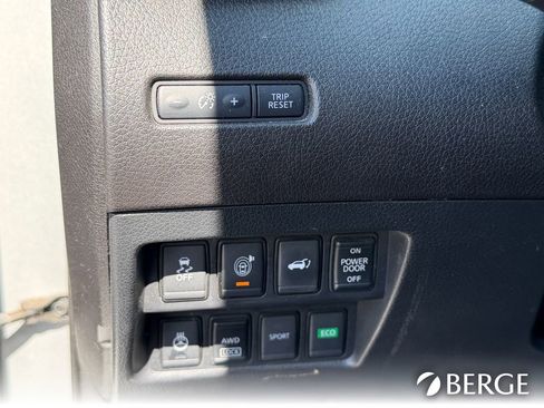 Used 2017 Nissan Rogue SL w/ SL Premium Package image 20