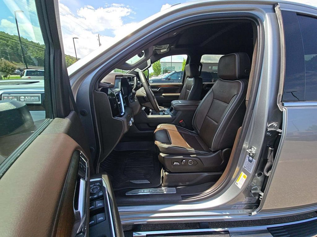 Used 2024 GMC Sierra 2500 Denali w/ Technology Package AWD/4WD image 6