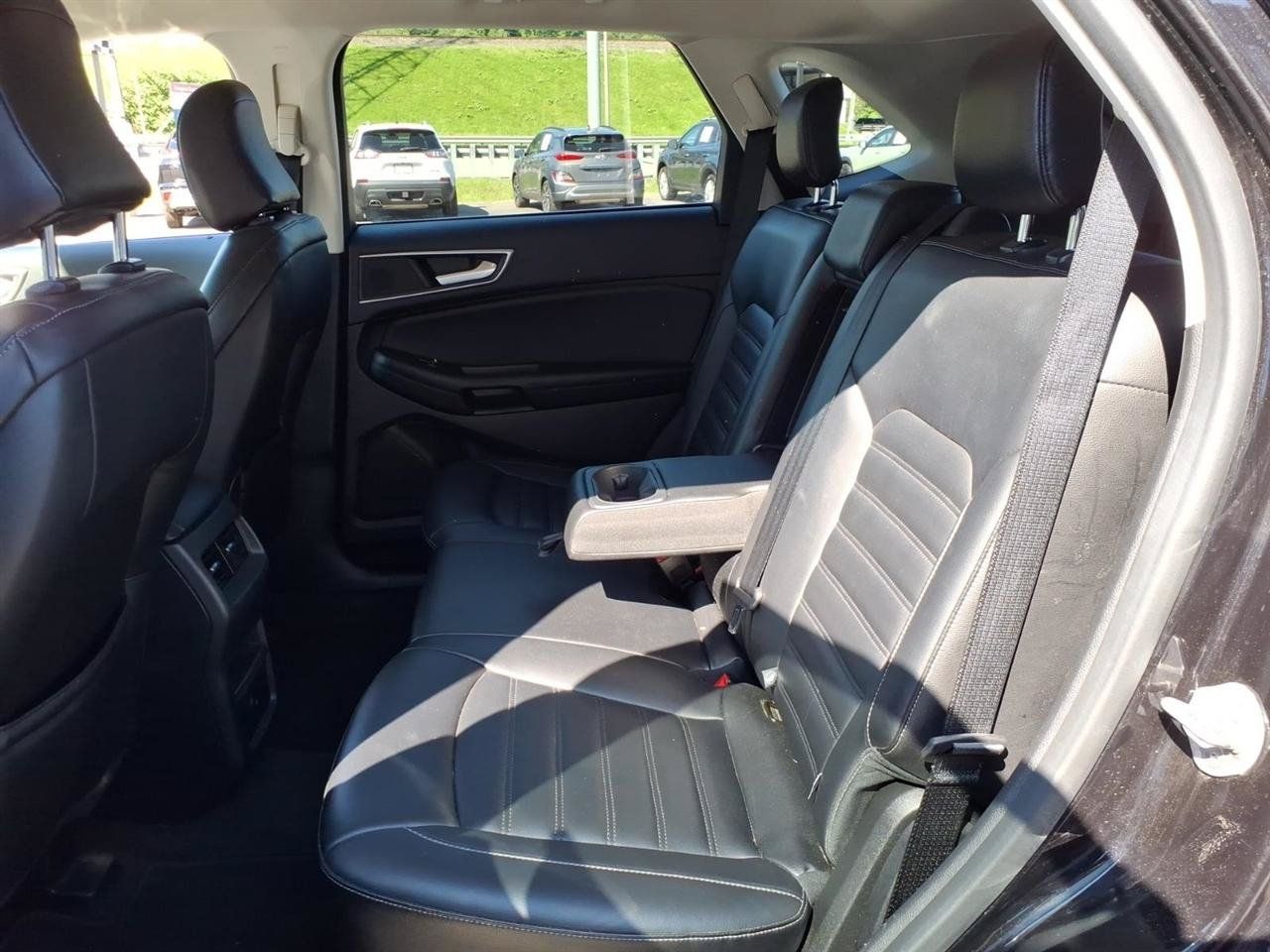 Used 2024 Ford Edge SEL AWD/4WD image 8