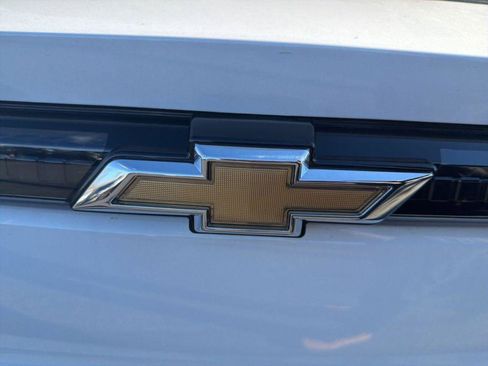 New 2026 Chevrolet Equinox EV LT w/ Comfort Package FWD image 38