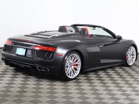 Used 2018 Audi R8 V10 w/ Carbon Exterior Package image 10