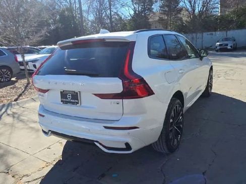 New 2026 Volvo XC60 T8 Ultra w/ Protection Package Premier image 8