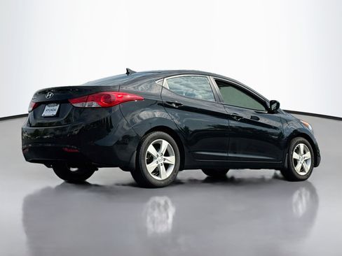 Used 2013 Hyundai Elantra GLS w/ Preferred Pkg FWD image 7