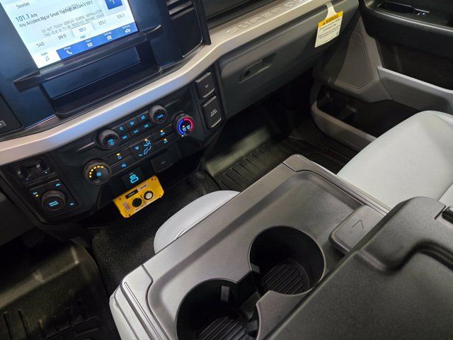 New 2024 Ford F550 4x4 Regular Cab Super Duty image 19
