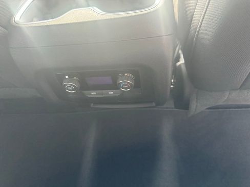 New 2026 Chevrolet Traverse LT image 11