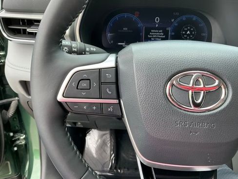 Used 2024 Toyota Highlander Platinum AWD/4WD image 26