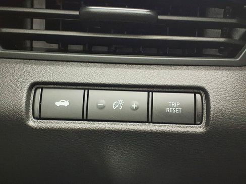 Used 2025 Nissan Altima 2.5 S FWD image 22