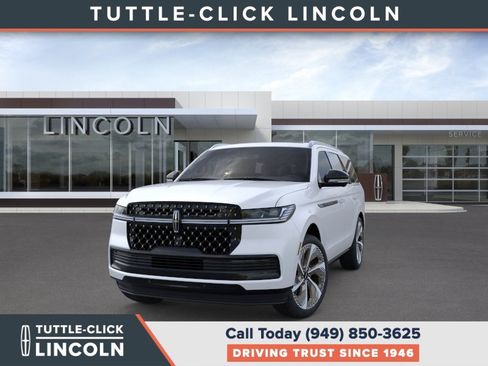New 2026 Lincoln Navigator Black Label AWD/4WD image 2