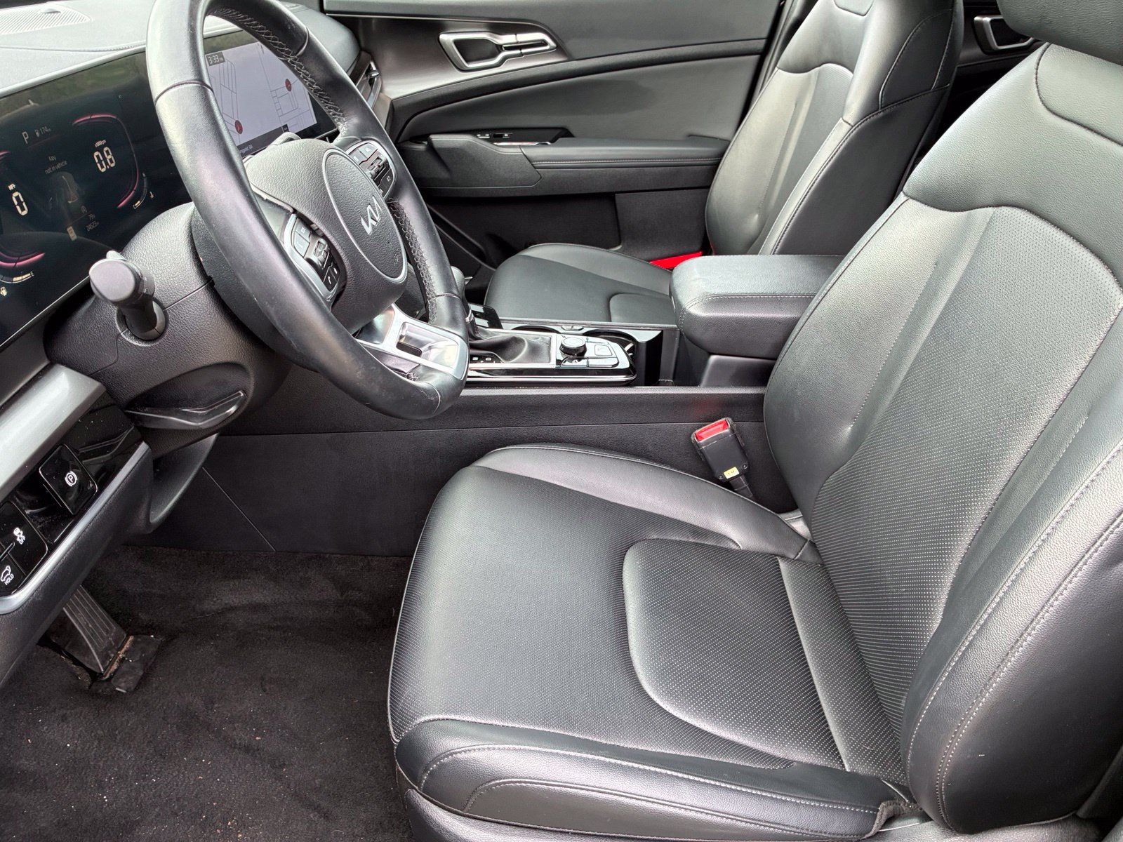 Used 2025 Kia Sportage EX w/ Premium Package FWD image 12