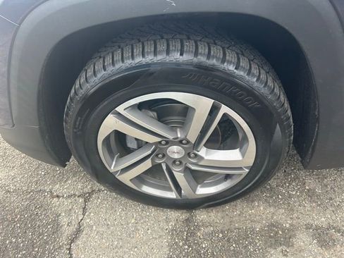 Used 2019 GMC Terrain SLT w/ Preferred Package image 8