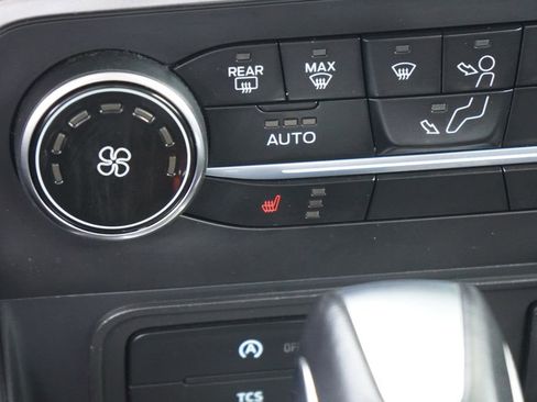 Used 2020 Ford EcoSport SE FWD image 32