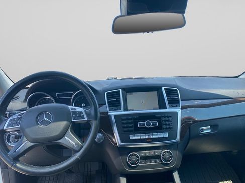 Used 2015 Mercedes-Benz GL 450 4MATIC image 9