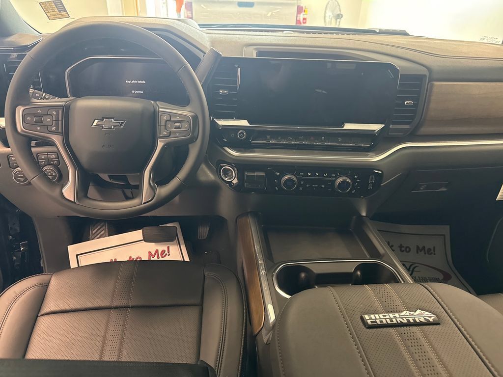 New 2026 Chevrolet Silverado 2500 High Country w/ High Country Premium Package AWD/4WD image 15