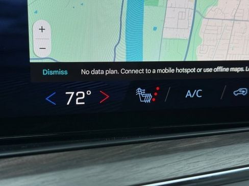 Used 2025 Chevrolet Tahoe Z71 w/ Comfort Package image 32