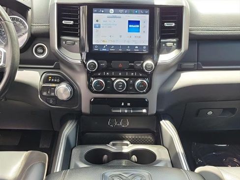 Used 2024 RAM 1500 Laramie AWD/4WD image 15