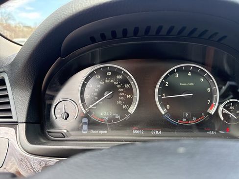 Used 2014 BMW 528i xDrive Sedan AWD/4WD image 13