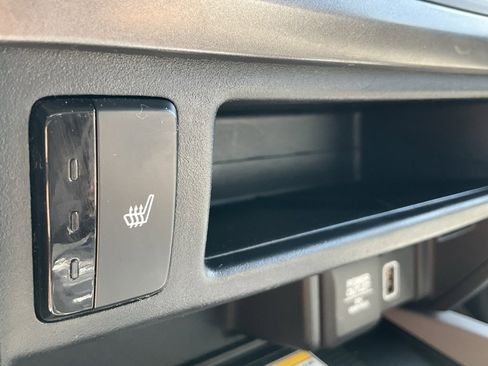 Used 2022 Honda Pilot Special Edition image 11