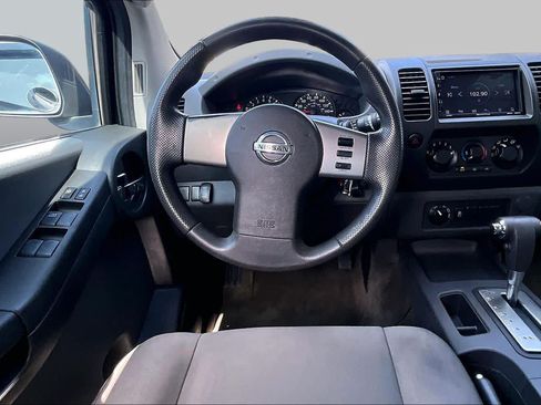 Used 2012 Nissan Xterra X AWD/4WD image 5