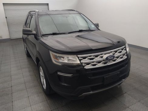 Used 2019 Ford Explorer XLT FWD image 14