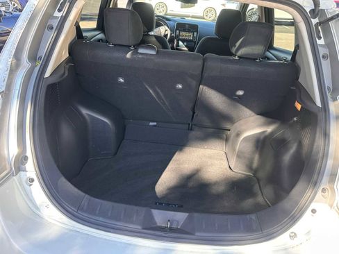 Used 2017 Nissan Leaf SV image 10