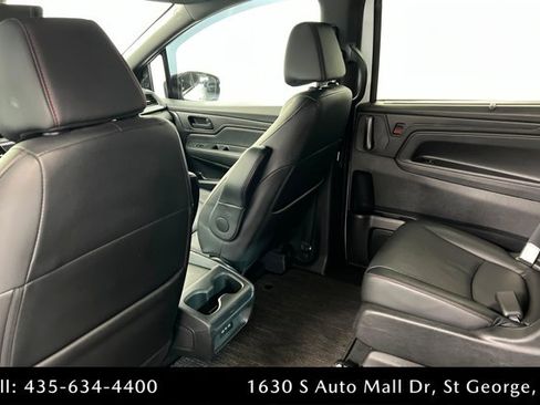 Used 2025 Honda Odyssey Sport-L image 18