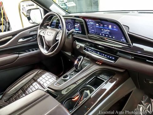 Certified 2021 Cadillac Escalade Sport Platinum w/ Heavy-Duty Trailer Package AWD/4WD image 31