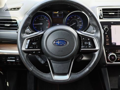 Used 2018 Subaru Outback 2.5i Touring AWD/4WD image 13
