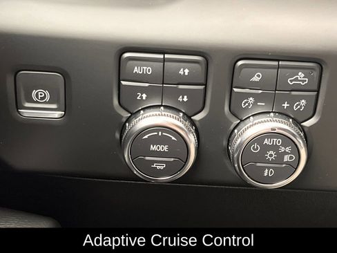 Used 2024 GMC Sierra 2500 Denali w/ Denali Reserve Package image 26