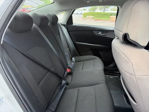 Used 2021 Kia Forte LXS FWD image 18
