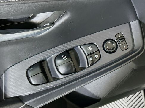 Used 2023 Nissan Sentra SV FWD image 14