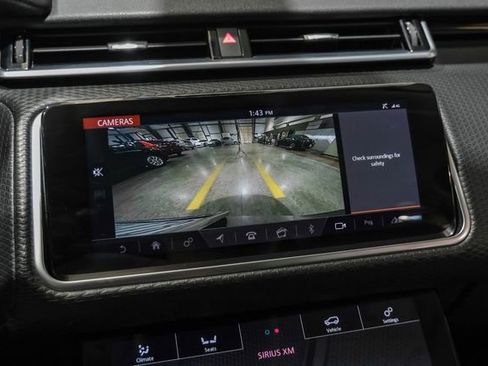 Used 2019 Land Rover Range Rover Velar S image 28