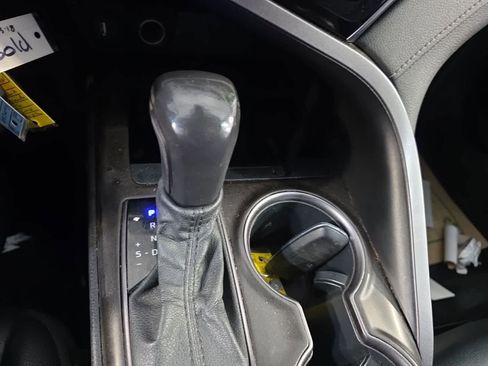 Used 2021 Toyota Camry SE w/ Carpet Mat Package (TMS) image 24