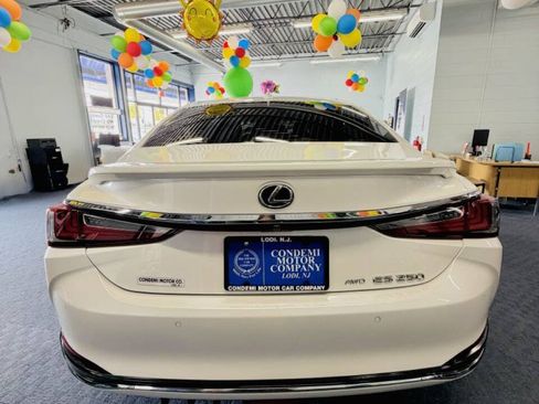 Used 2021 Lexus ES 250 w/ Premium Package AWD/4WD image 10