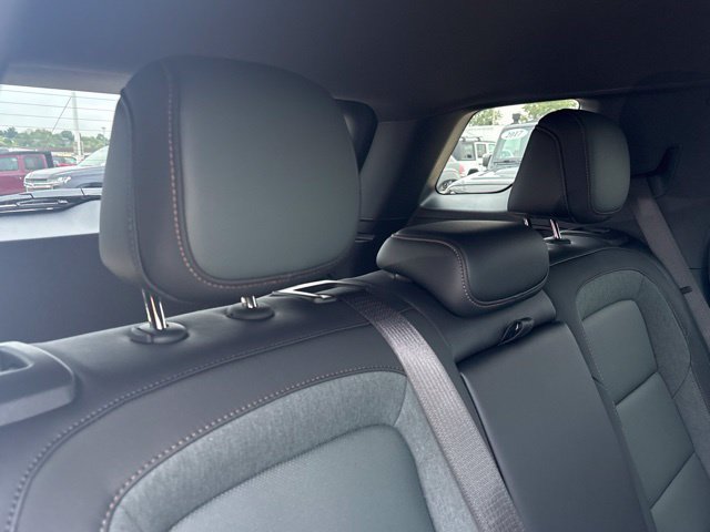 New 2027 GMC Terrain AT4 w/ Convenience Package III AWD/4WD image 38