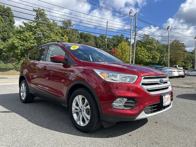 Used 2018 Ford Escape SE AWD/4WD image 3