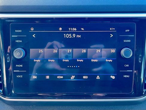 Used 2022 Volkswagen Atlas Cross Sport SE image 30