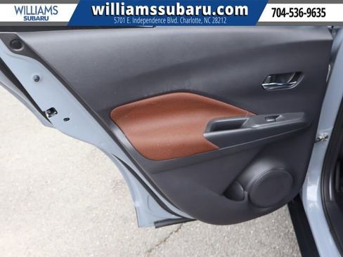 Used 2021 Nissan Kicks SR image 31