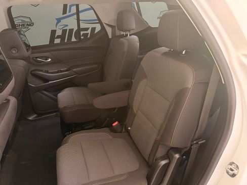 Used 2020 Chevrolet Traverse LT w/ Driver Confidence II Package image 17