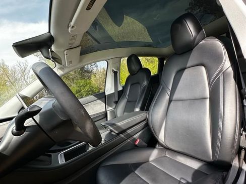 Used 2021 Tesla Model Y Performance AWD/4WD image 9