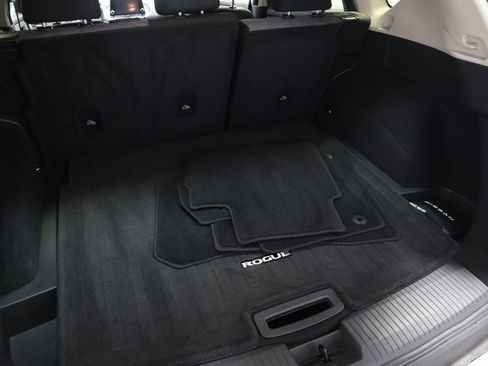 Certified 2023 Nissan Rogue SV image 20