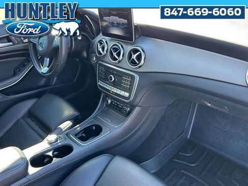 Used 2020 Mercedes-Benz GLA 250 4MATIC image 10