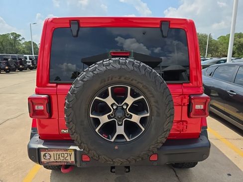 Used 2018 Jeep Wrangler Unlimited Rubicon w/ Steel Bumper Group AWD/4WD image 4