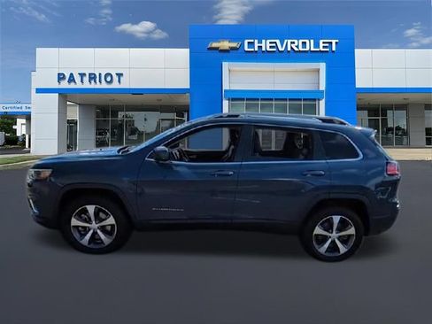 Used 2021 Jeep Cherokee Limited w/ Elite Package AWD/4WD image 7