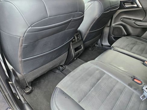 Used 2024 Mitsubishi Outlander SE FWD image 26