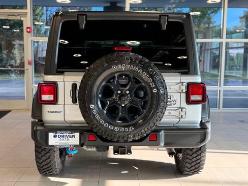 Used 2023 Jeep Wrangler Unlimited w/ Cold Weather Group AWD/4WD image 10
