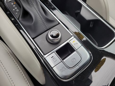 Certified 2025 Kia Telluride S image 39